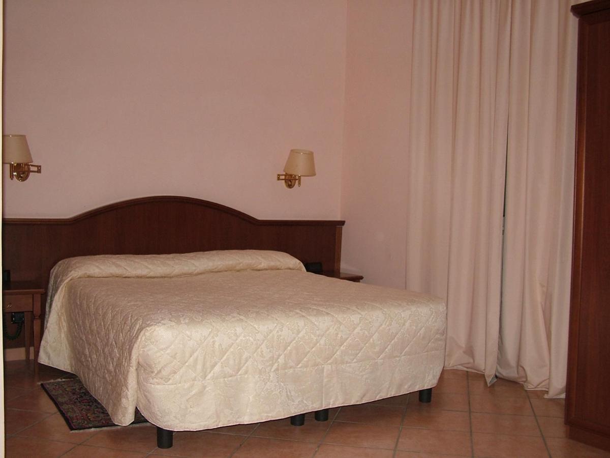 Hotel San Marco Rome Bagian luar foto